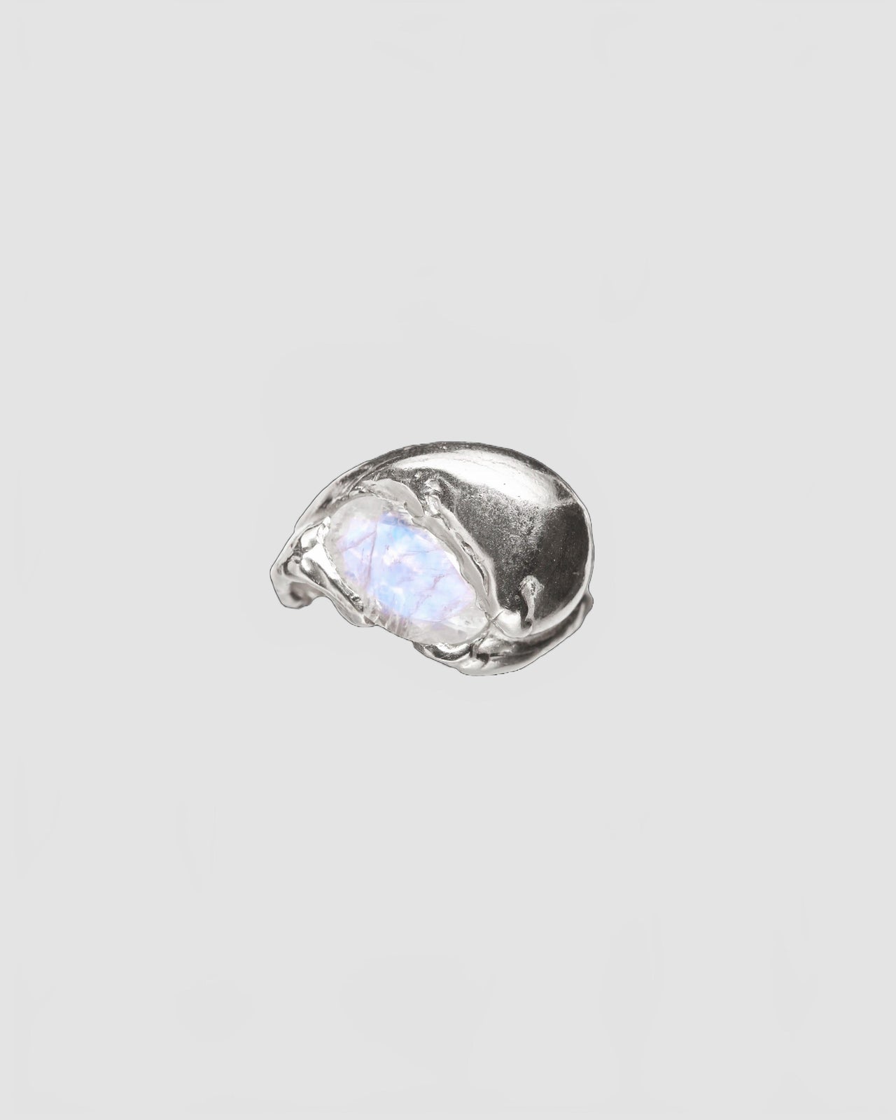 06 june moon stone ring silver 01