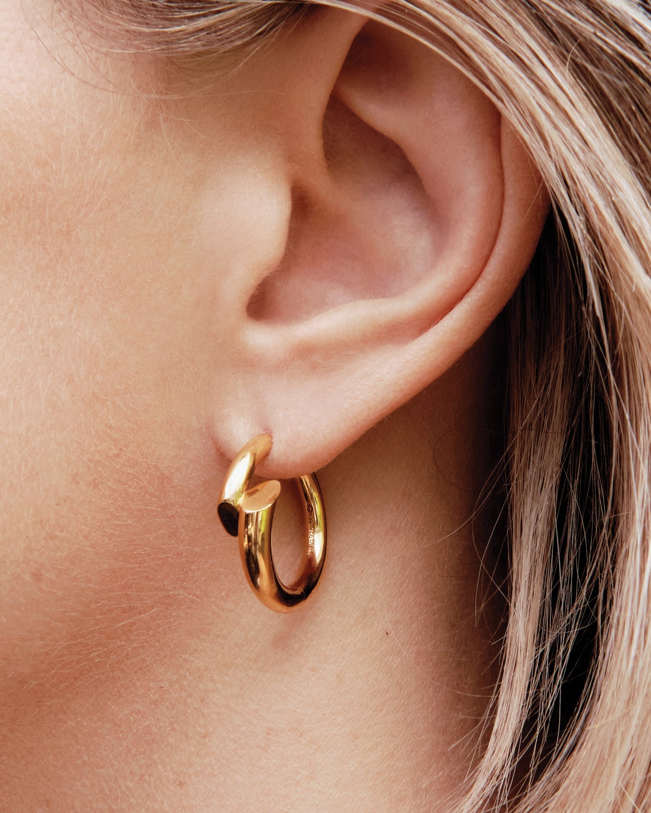 Boucle D oreille Creole Biseau - Charlotte Chesnais - Vermeil