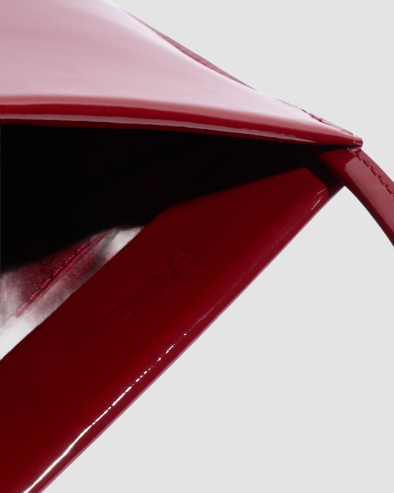 Bra lipstick patent 5