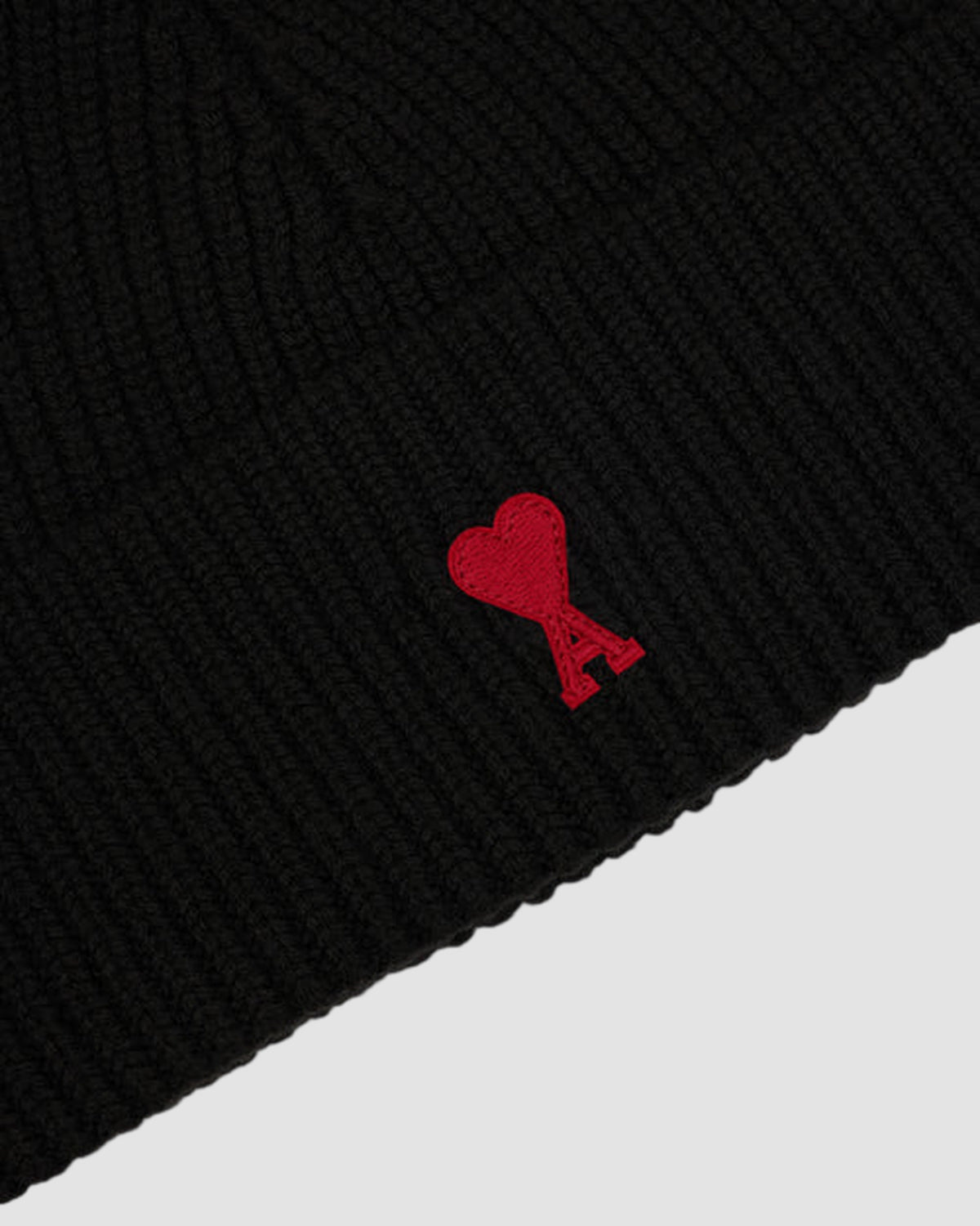 beanie with red ami de coeur ami black red 3