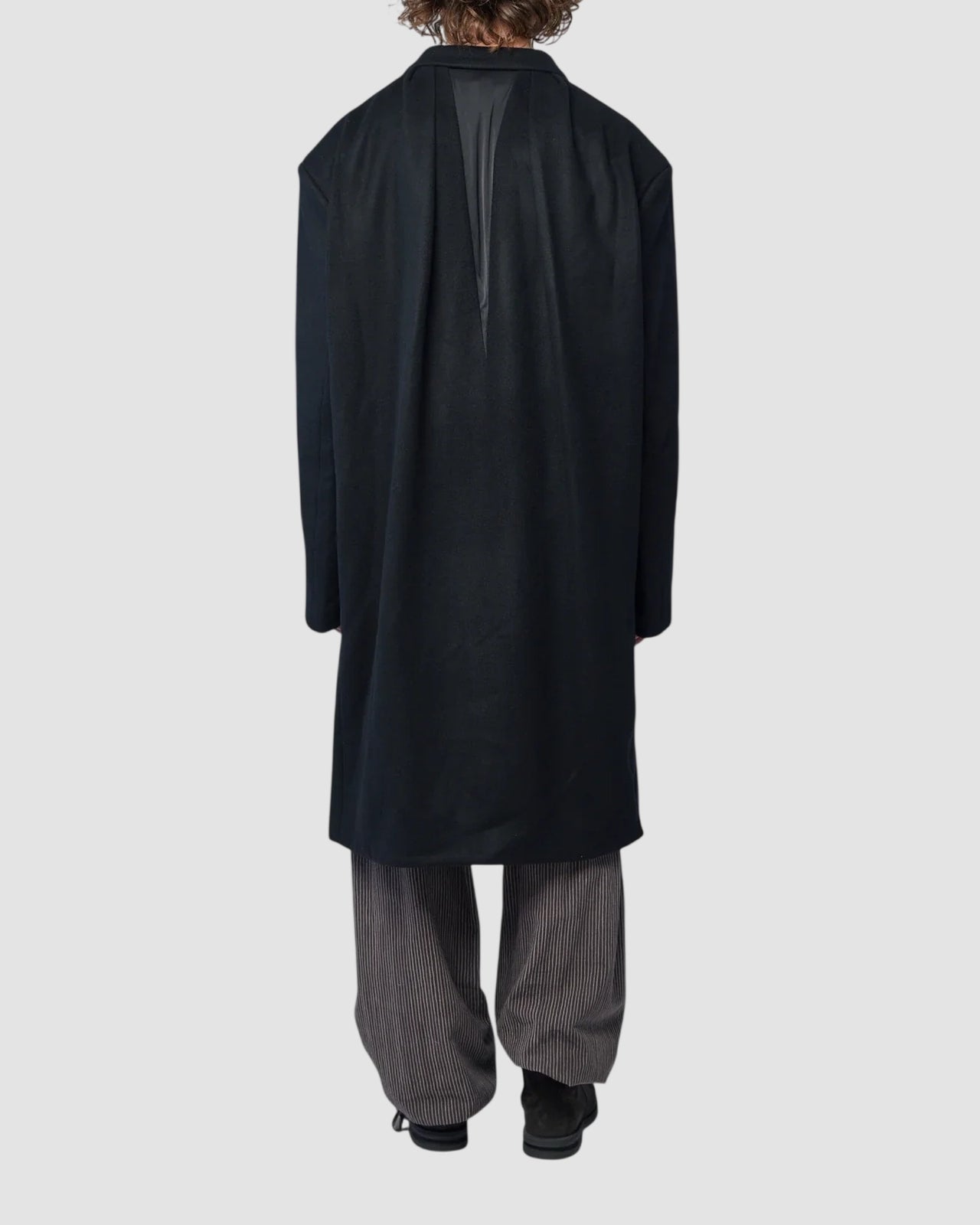 epelde overcoat kiko kostadinov deep black 3