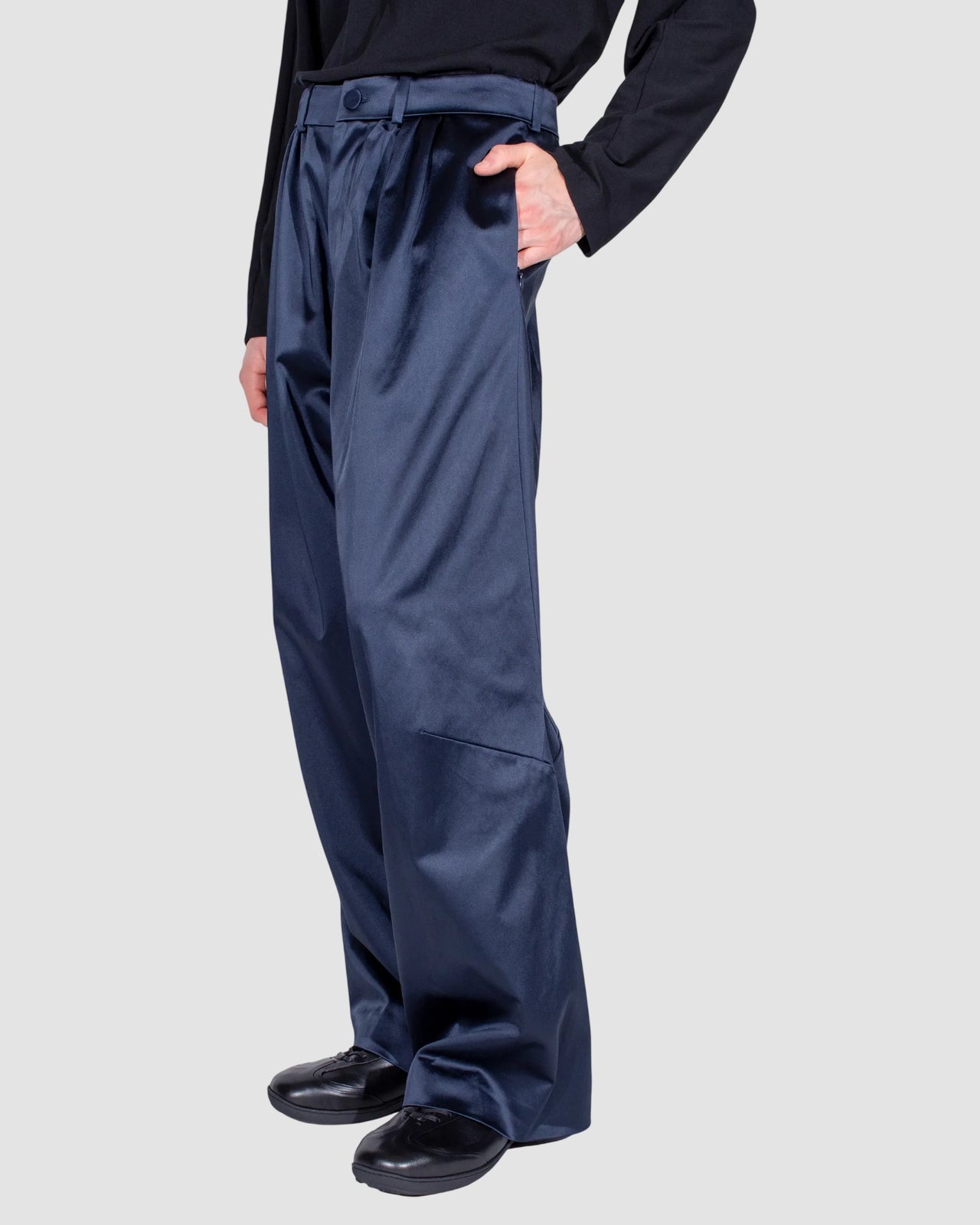 helmond trousers kiko kostadinov dark sapphire 4