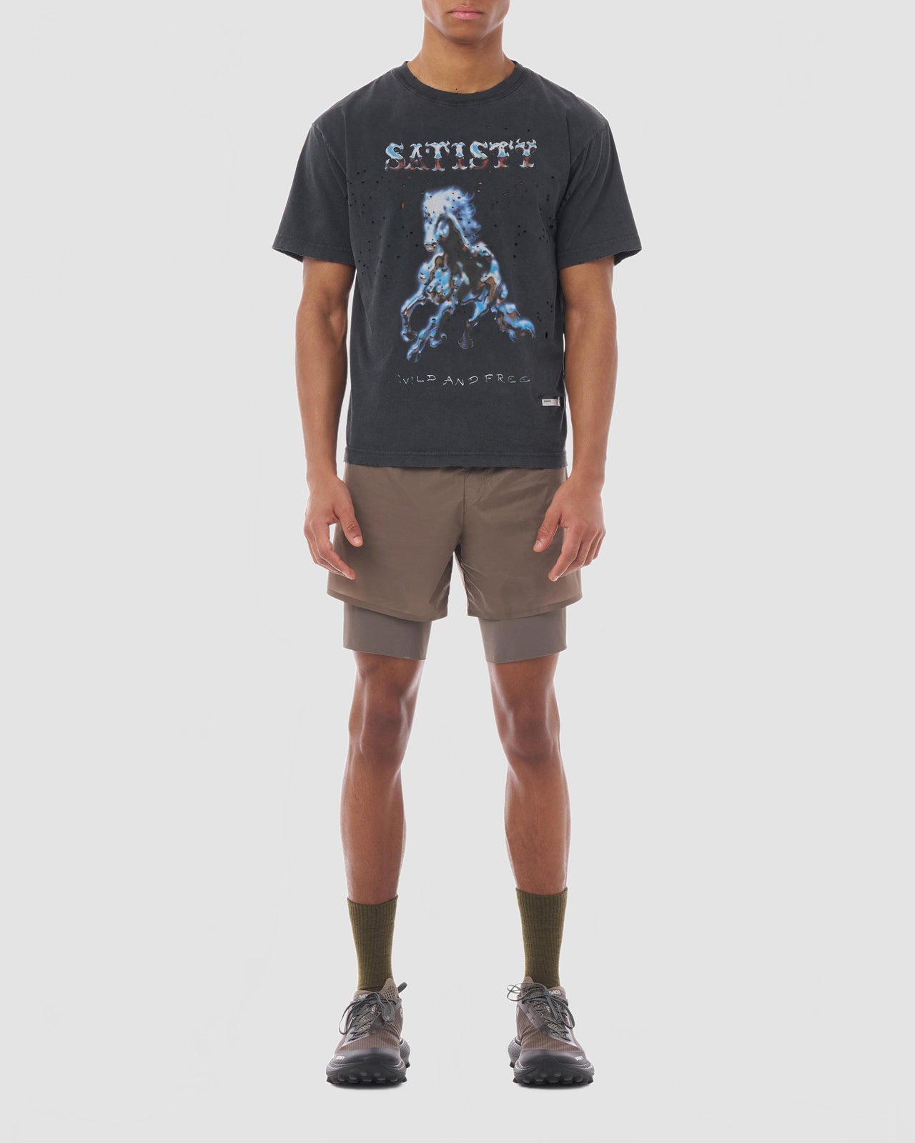 11006 00A16 MothTechT Shirt AgedBlack 1 af87c3fc 5d70 4742 8982 7f903557e00c