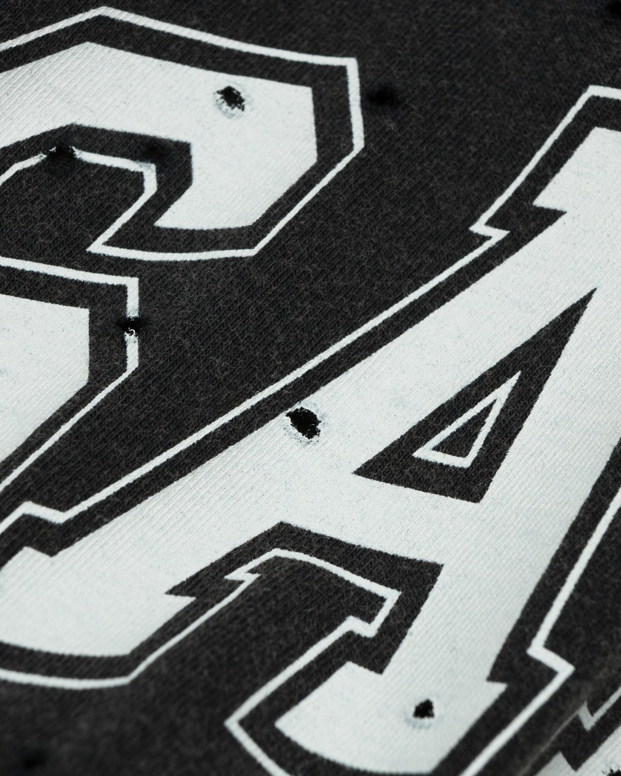 11006 AB SAC Mothtech t shirt aged black focus