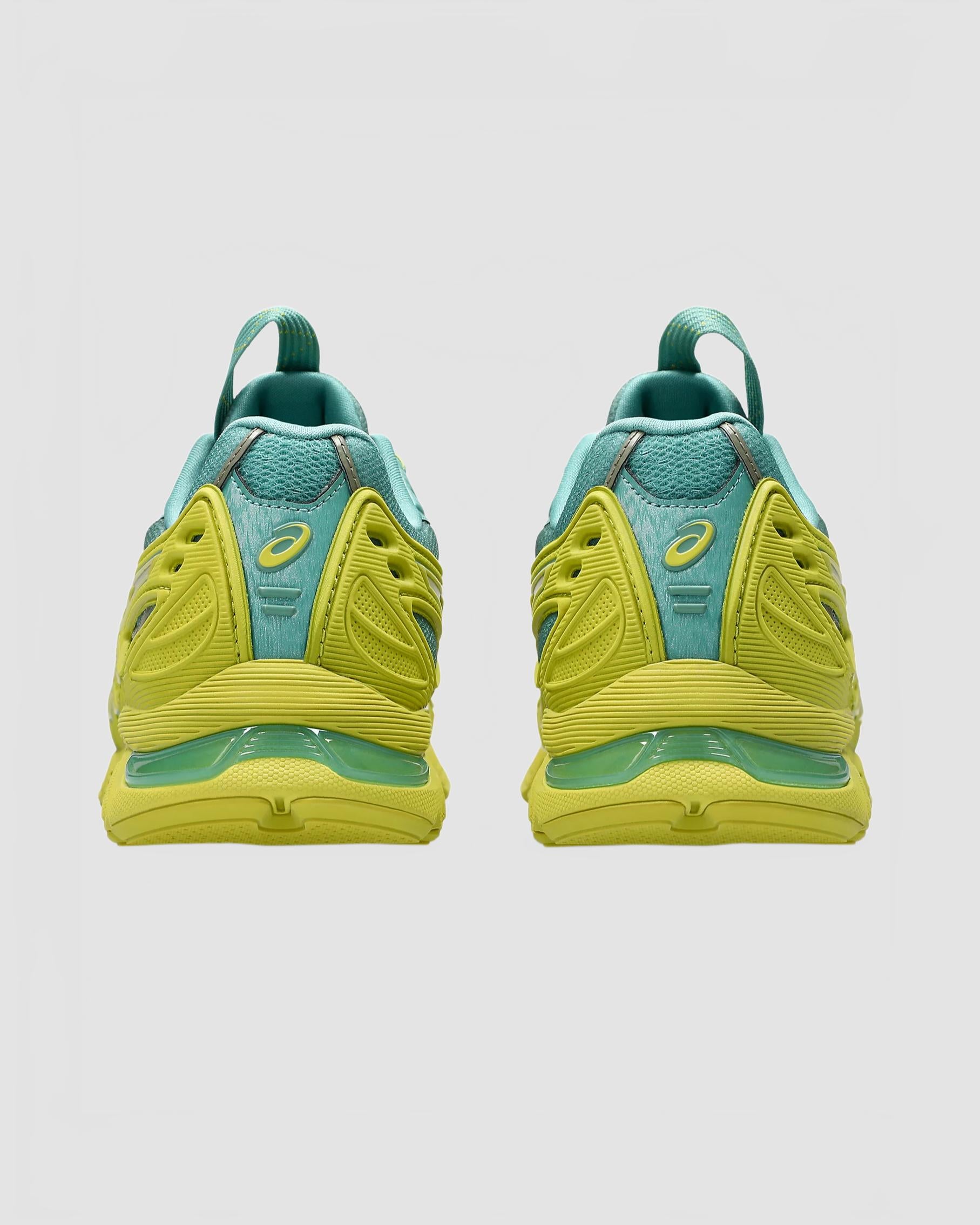 1203A972 300 SB BK GLB