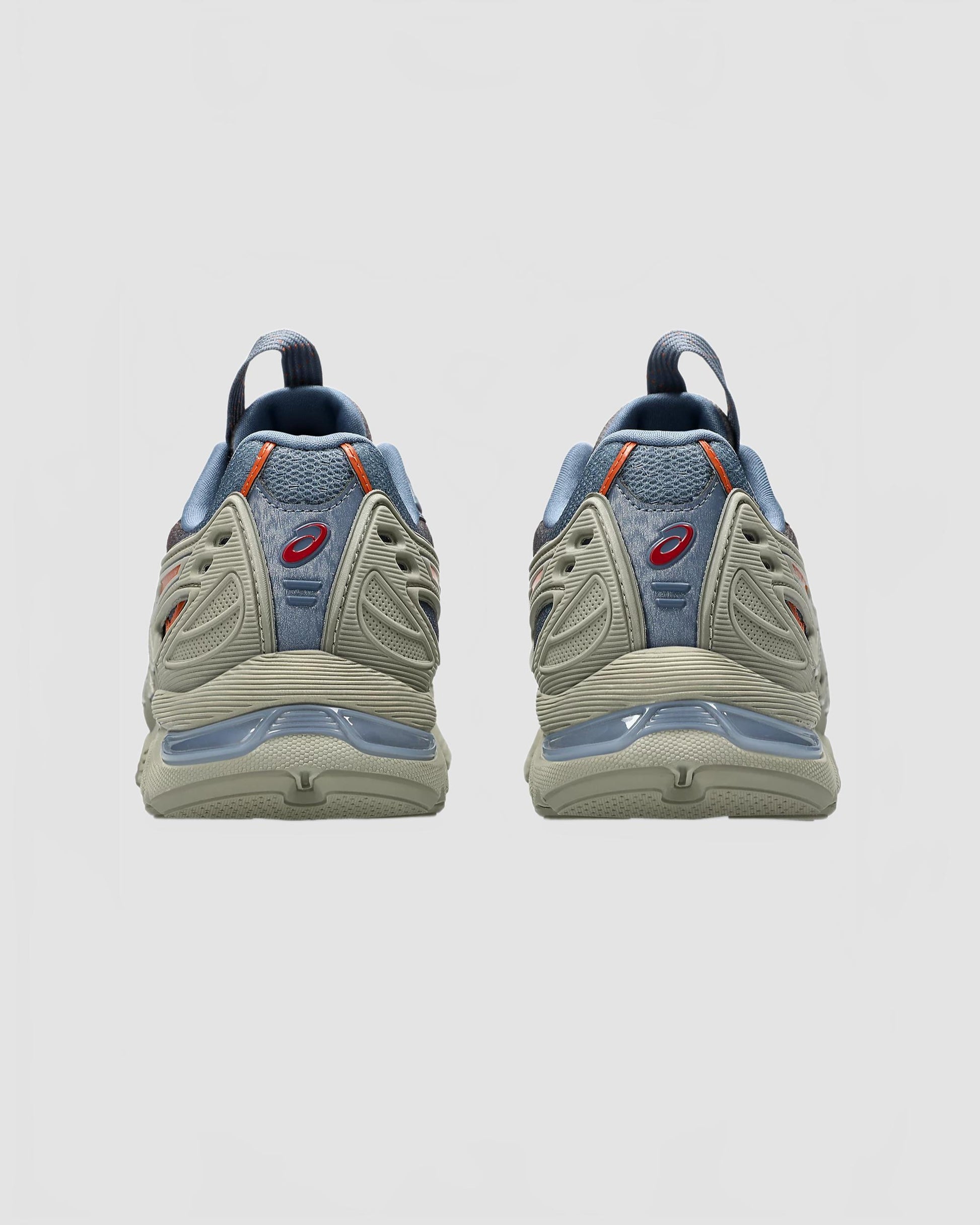 1203A972 301 SB BK GLB