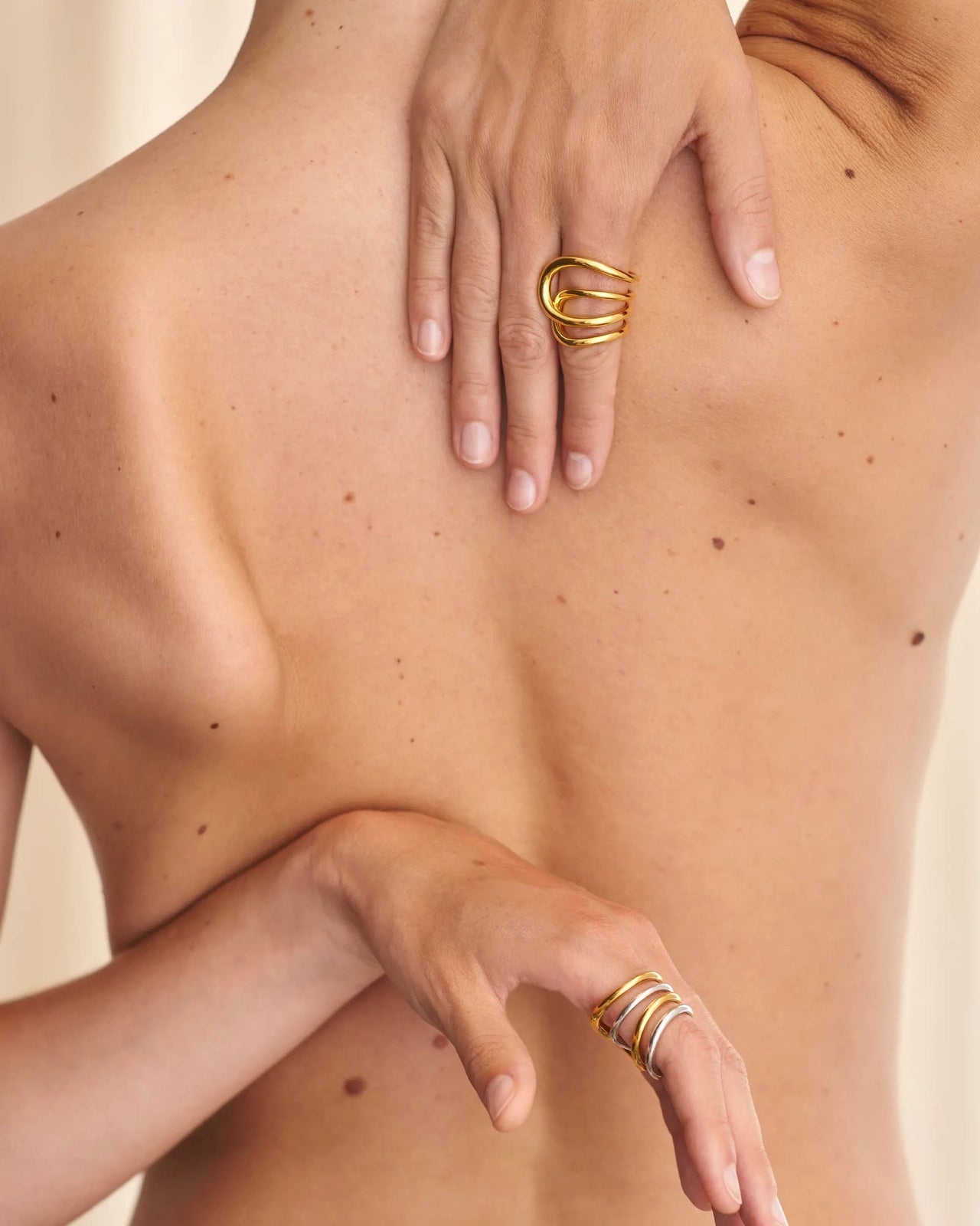 Charlotte Chesnais Daisy Ring