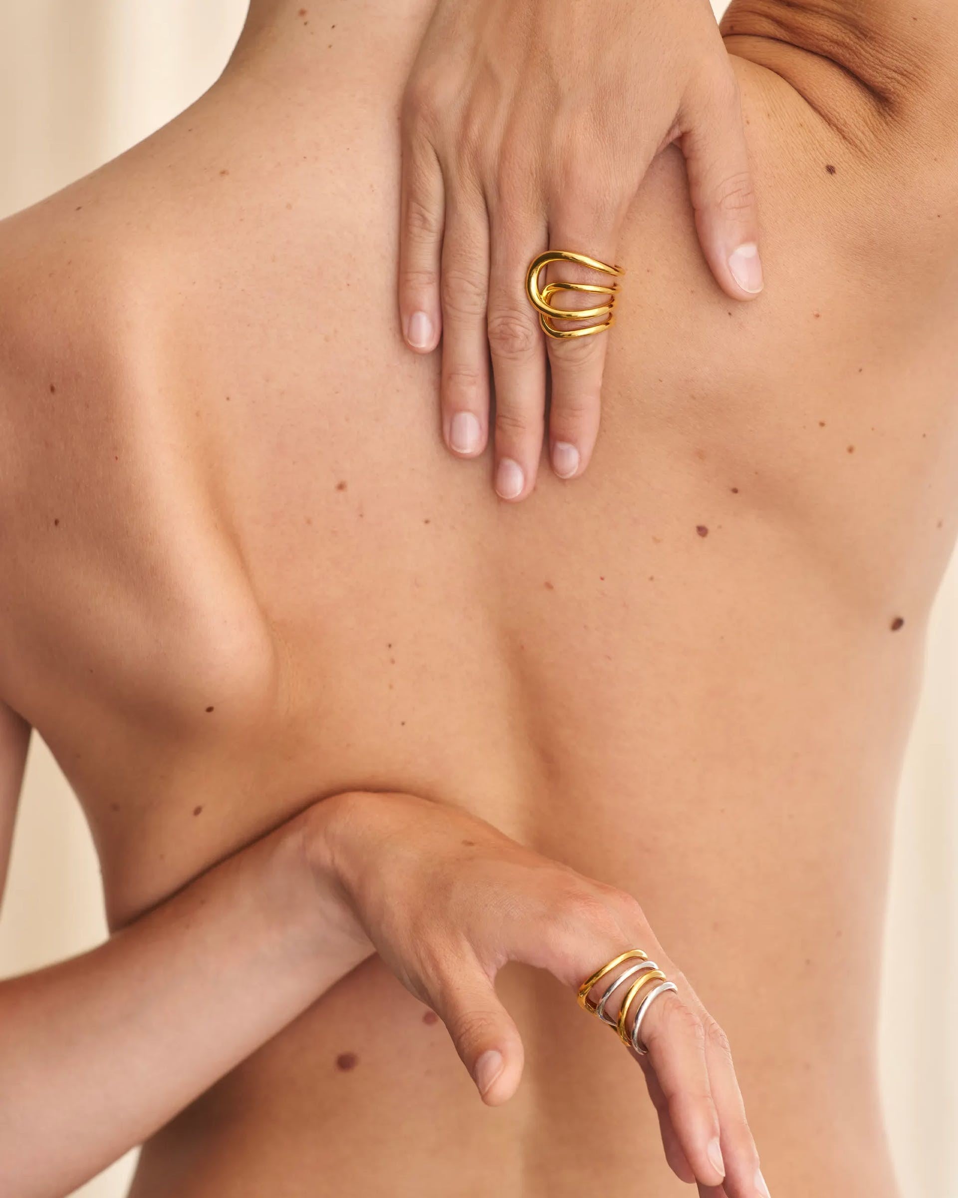 Charlotte Chesnais Daisy Ring