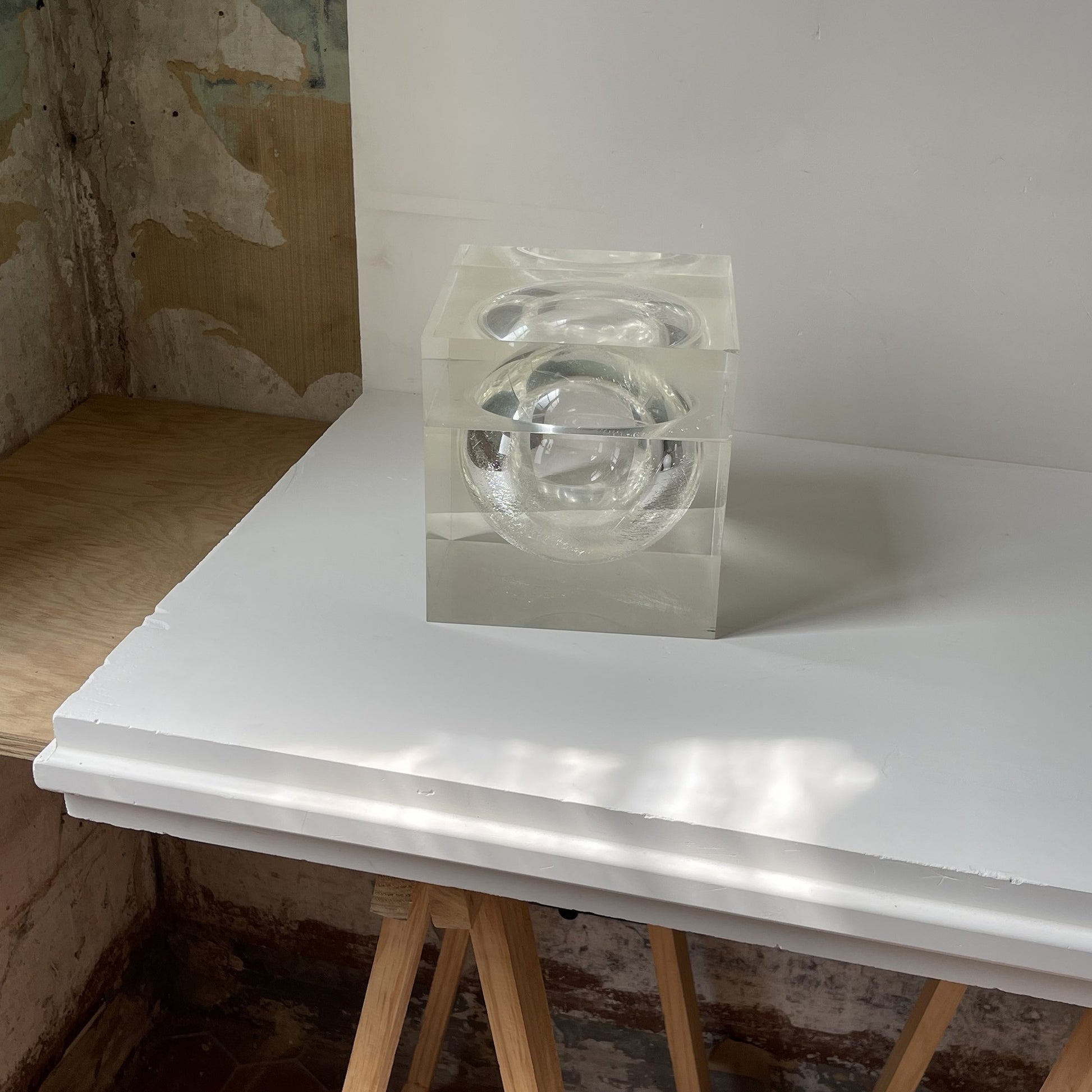 Boîte à bijoux en plexiglass année 70 attribuée à Christian Dior