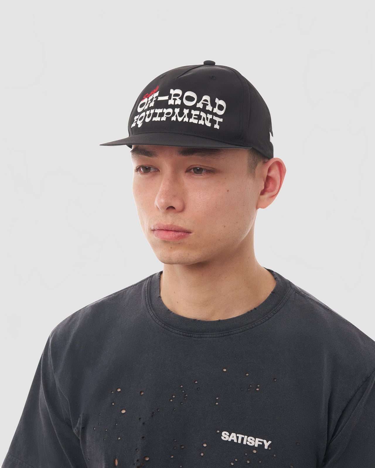 31025 00018 MatFliteSilk5PanelPinchCap Black 1