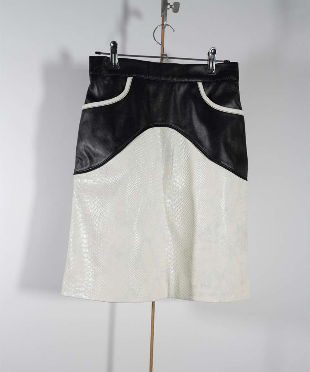 Mini Jupe en simili cuir