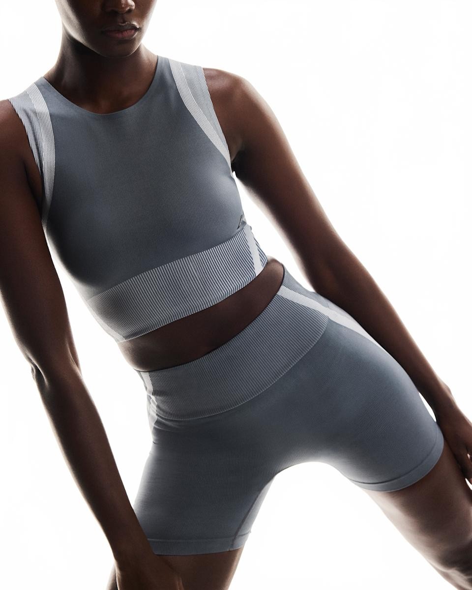 Studio Knit Shorts 1 Women - On Running - Rock / Glacier