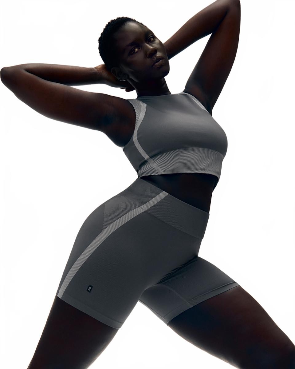 Studio Knit Shorts 1 Women - On Running - Rock / Glacier