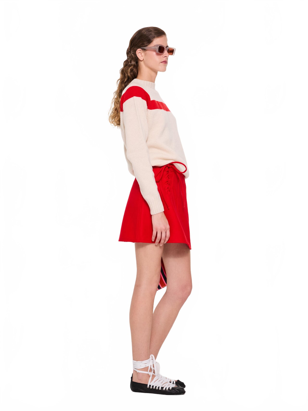 Traditional Seam Free Sweater - La Fetiche - Ecru / Red