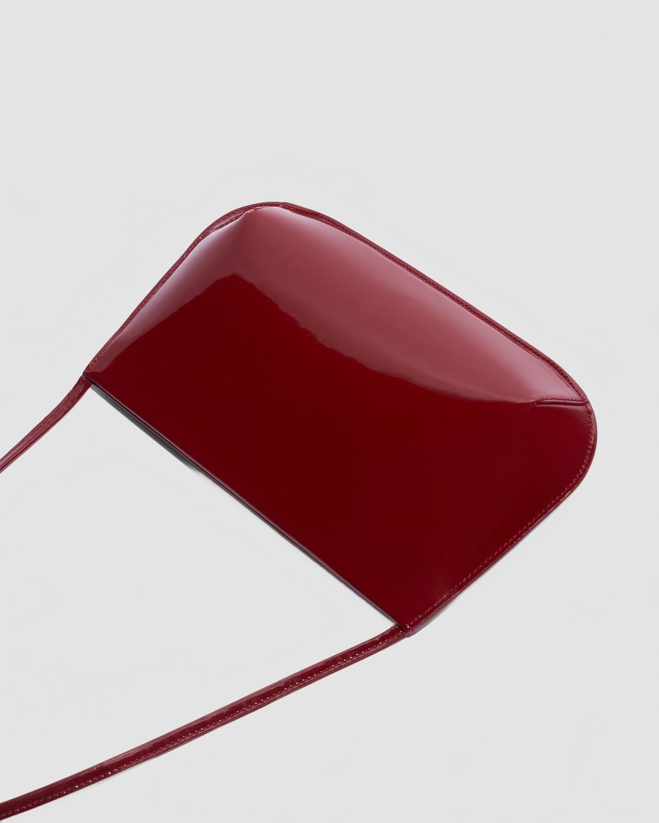 Bra lipstick patent 3