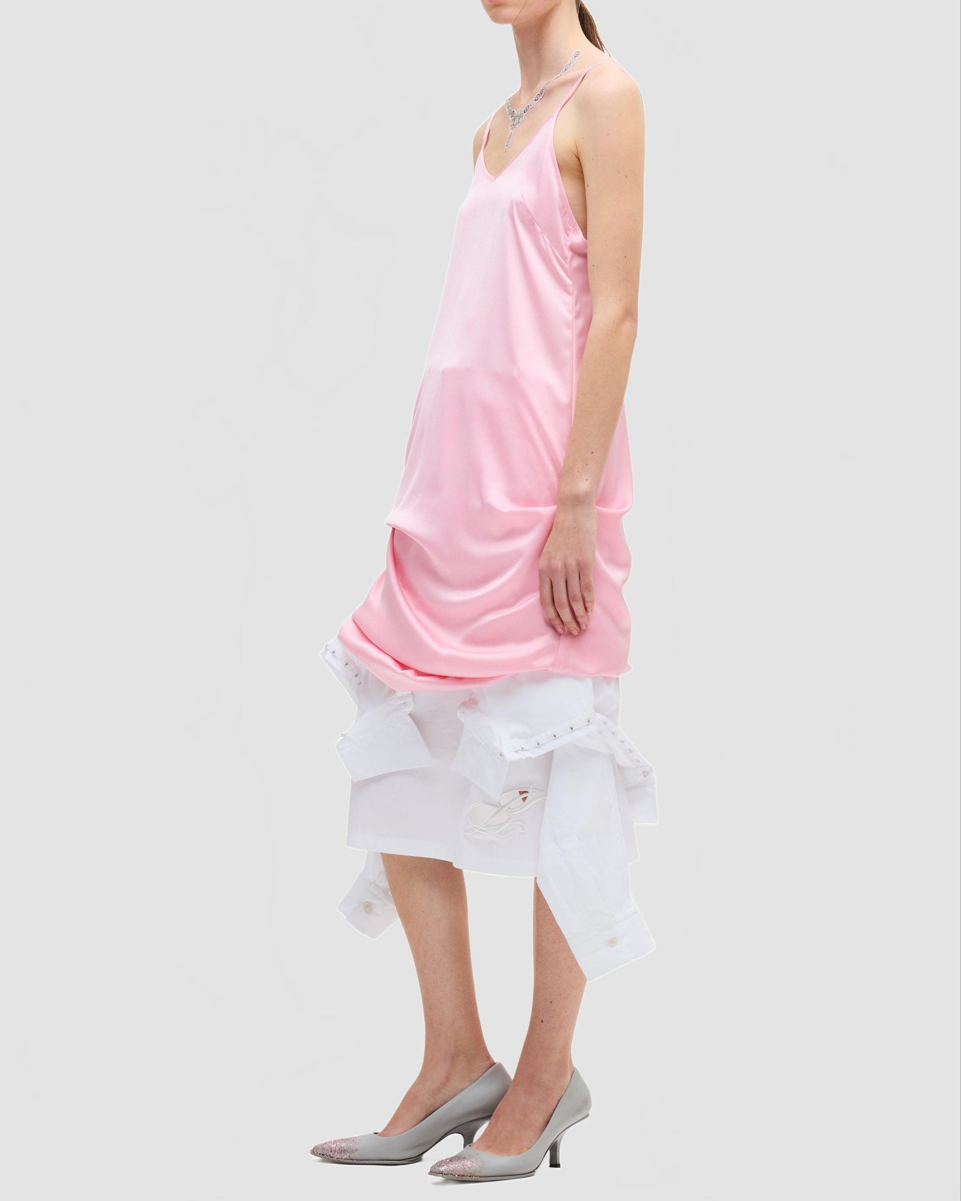 JulieKegels E commerce SS261745 RobinJorisDullers 557 RobinJorisDullers