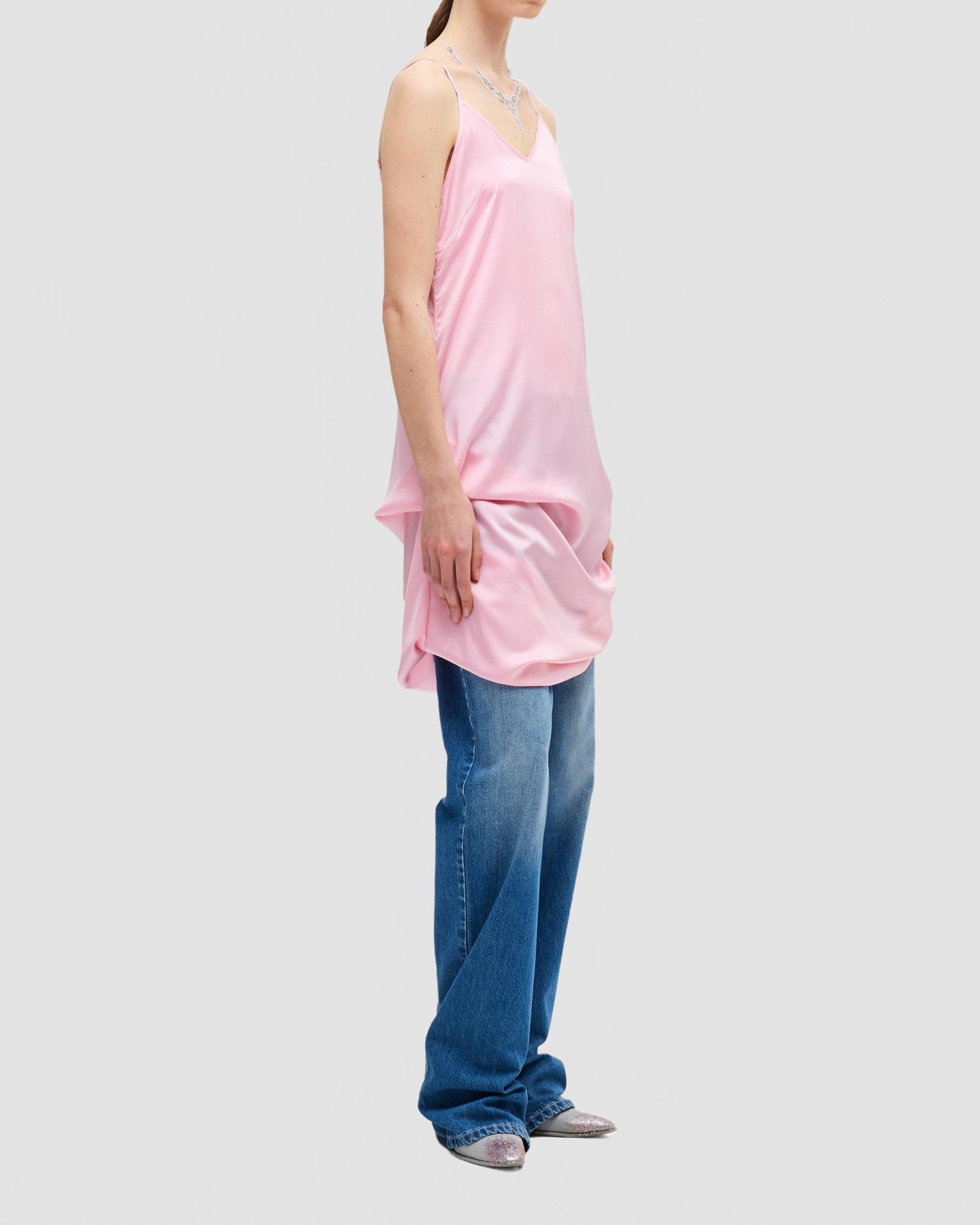 JulieKegels E commerce SS261831 RobinJorisDullers 576 RobinJorisDullers