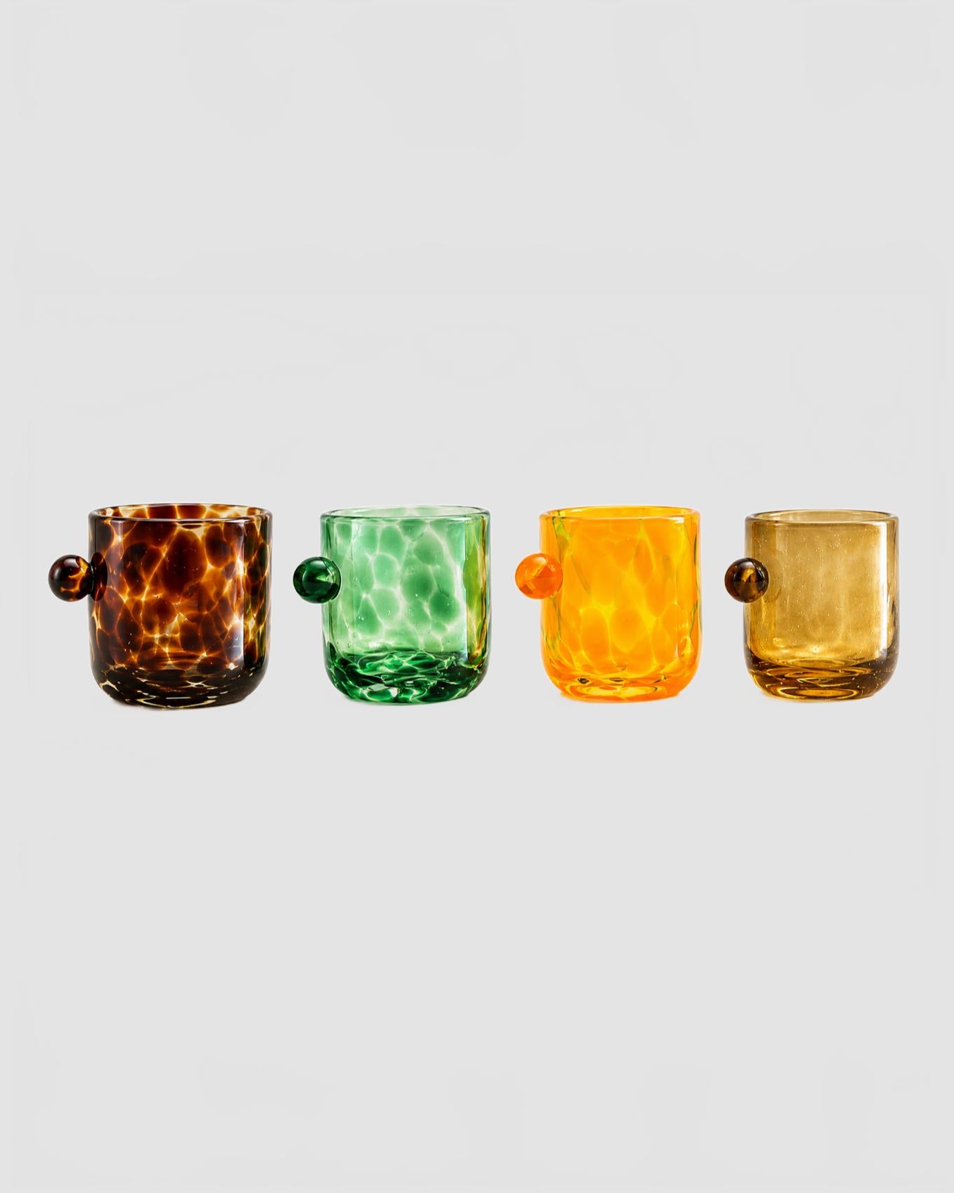 Les 204 20Tasses 20 C3 A0 20Caf C3 A9 20  20La 20Romaine 201