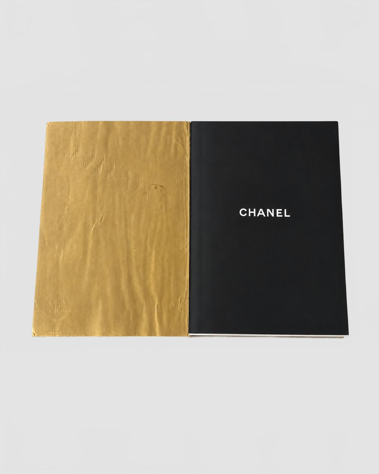 Lookbook 20De 20La 20Maison 20Chanel 20  20Vintage 20Furniture 202