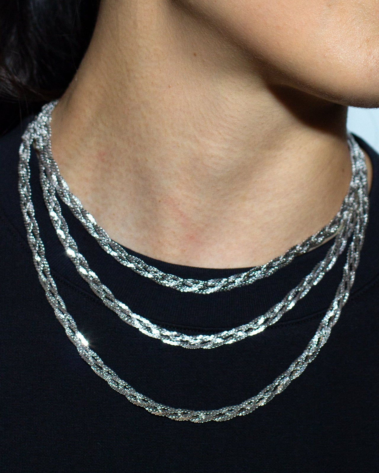 Plaited chains NL