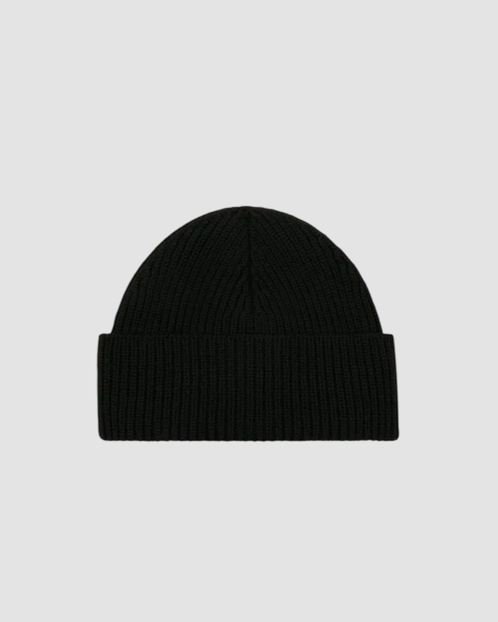 beanie with red ami de coeur   ami   black red 4