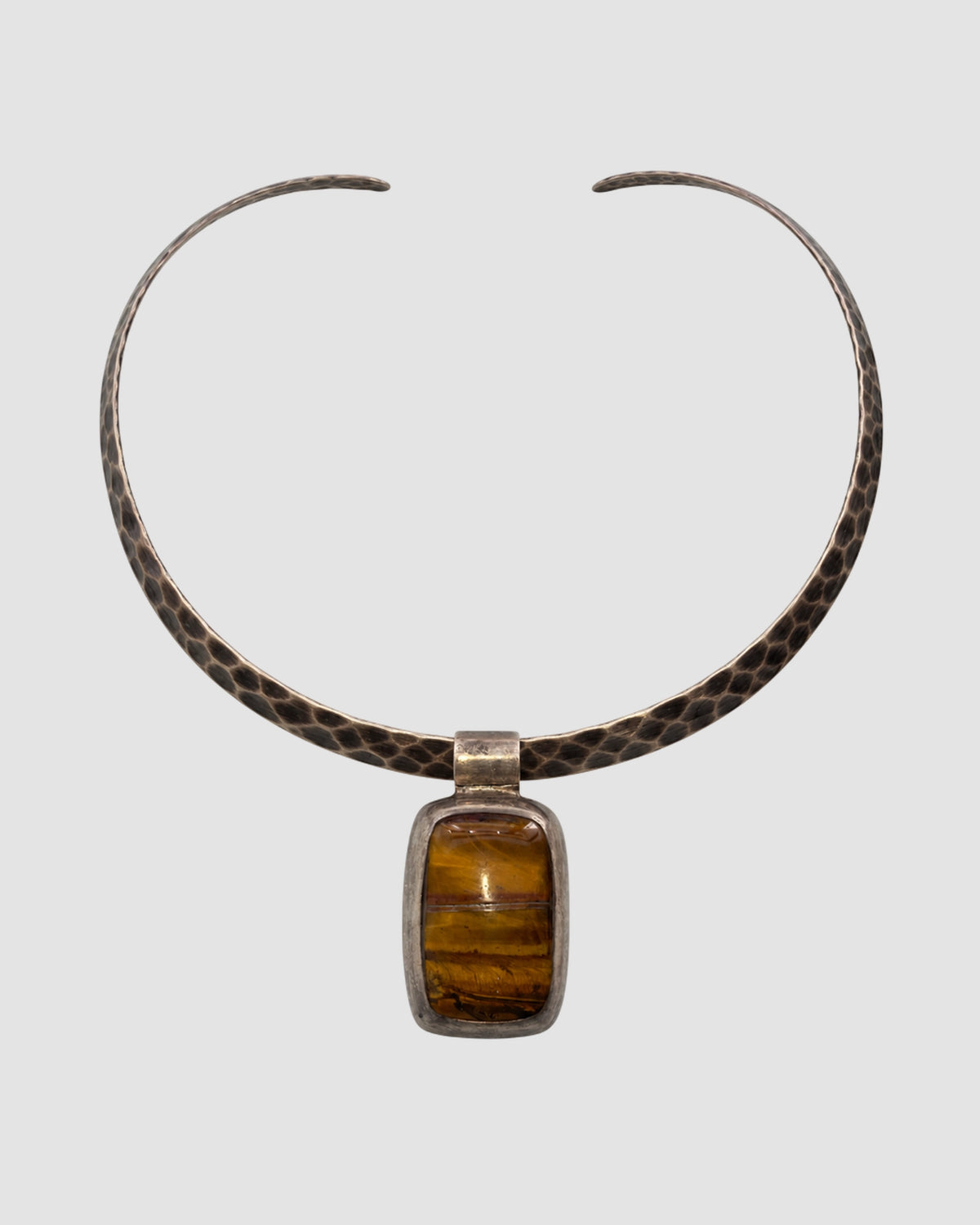collier torque oeil de tigre 1