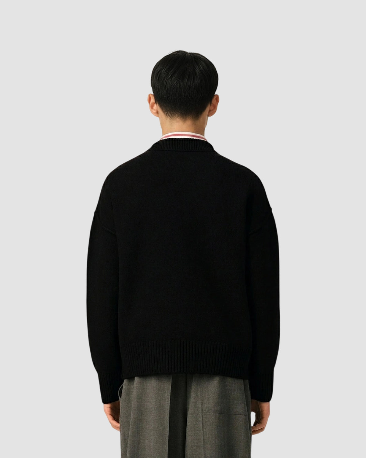 crewneck sweater with contrasted ami de coeur   ami   black red 3