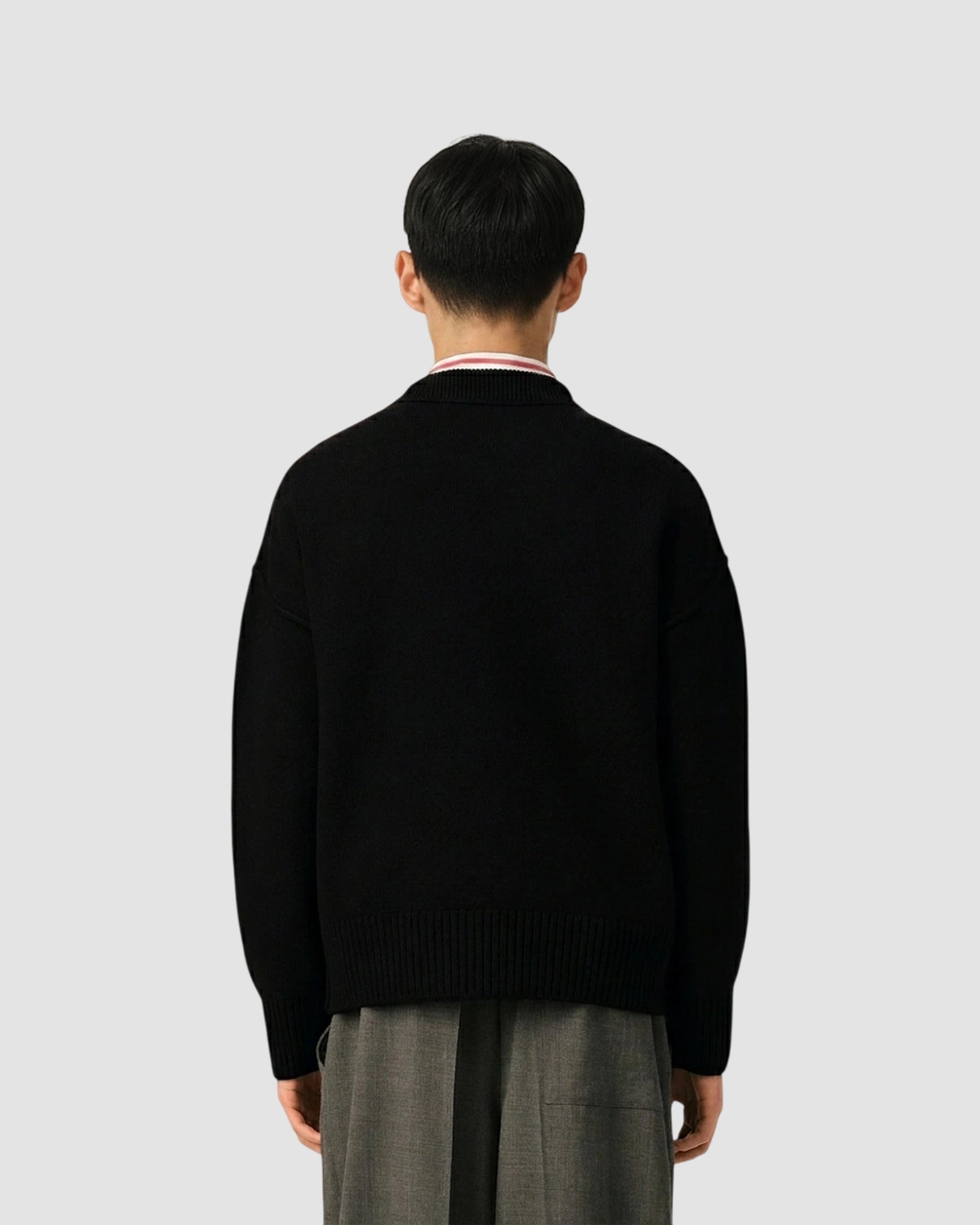 crewneck sweater with contrasted ami de coeur   ami   black red 3