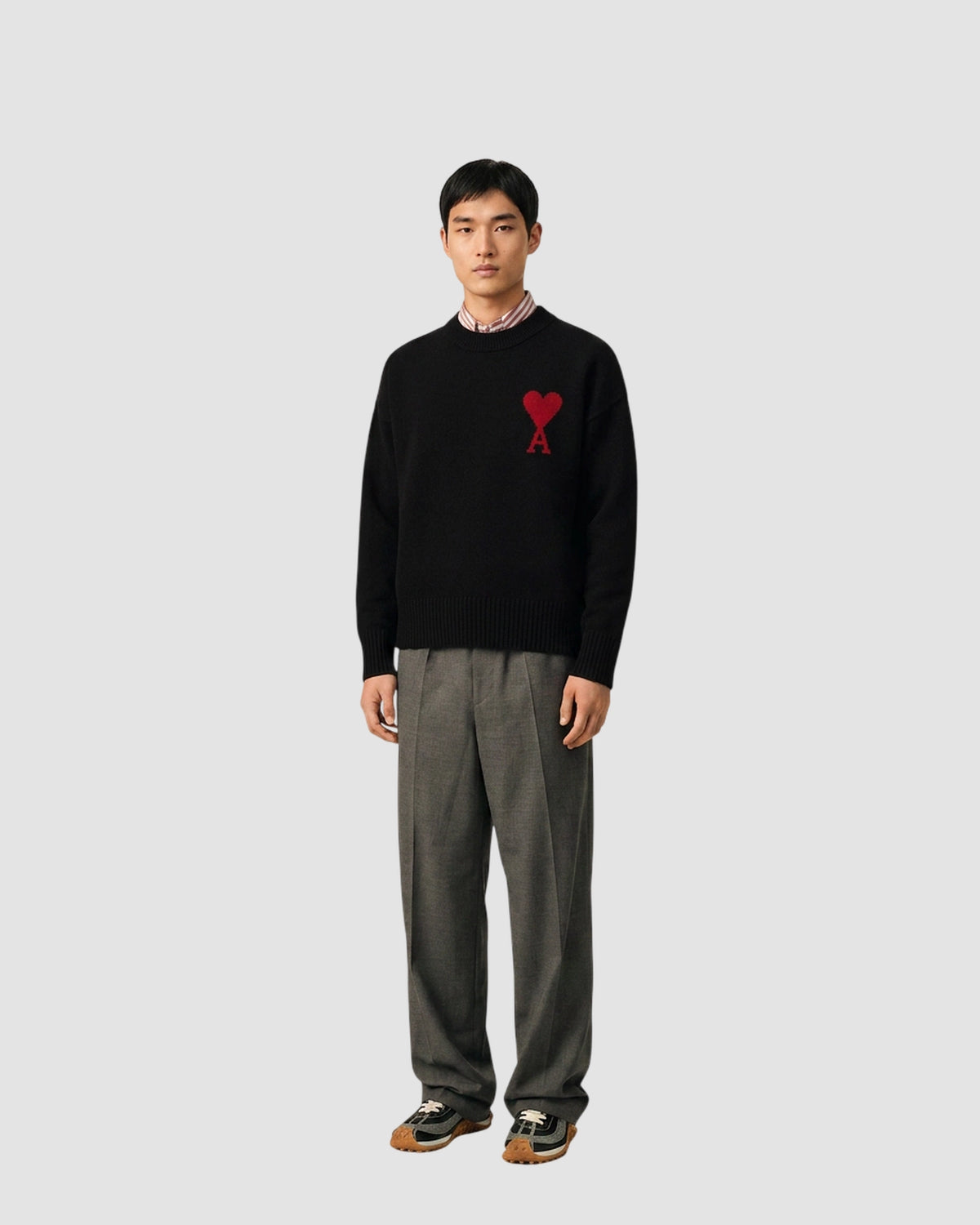crewneck sweater with contrasted ami de coeur   ami   black red 4