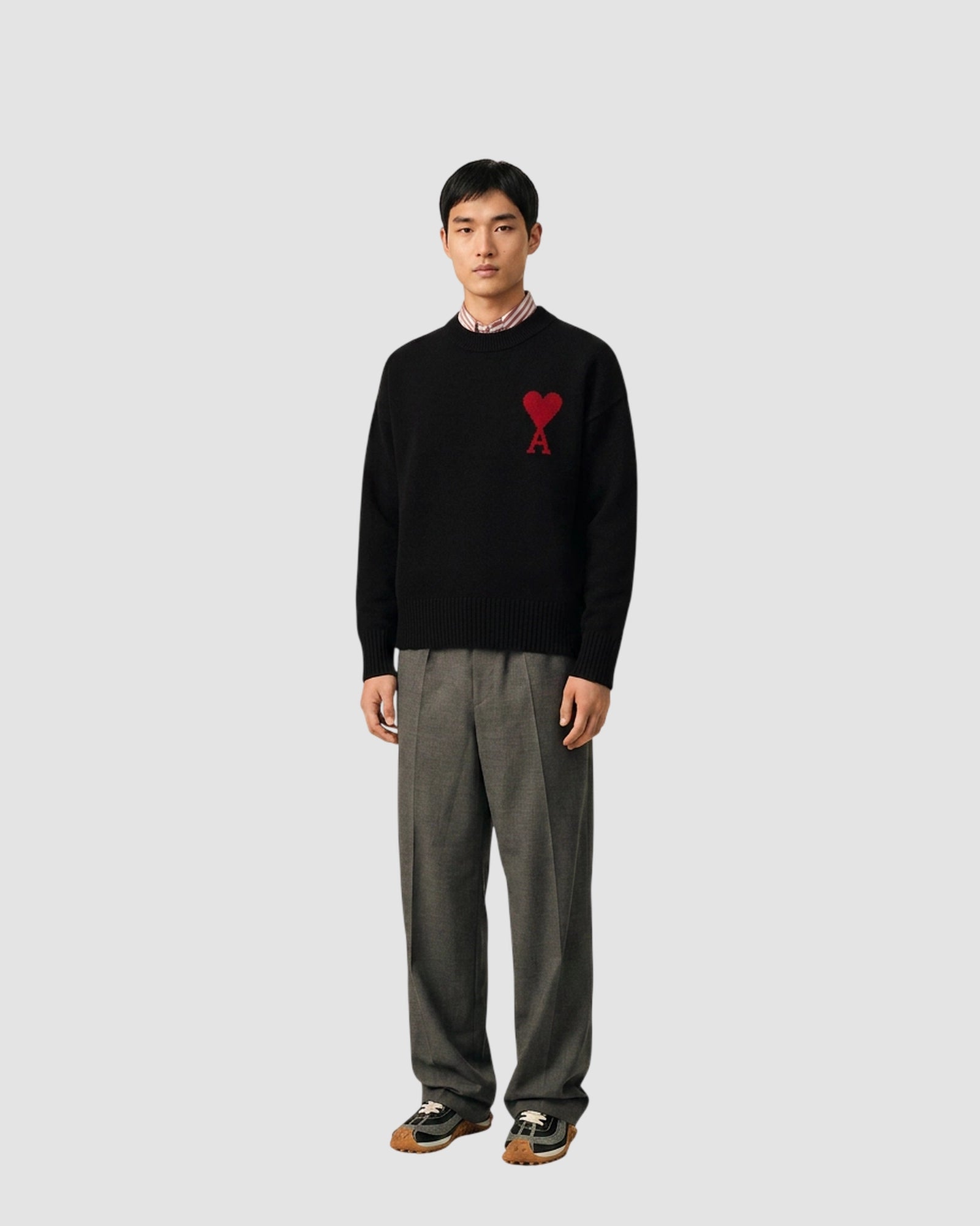 crewneck sweater with contrasted ami de coeur   ami   black red 4
