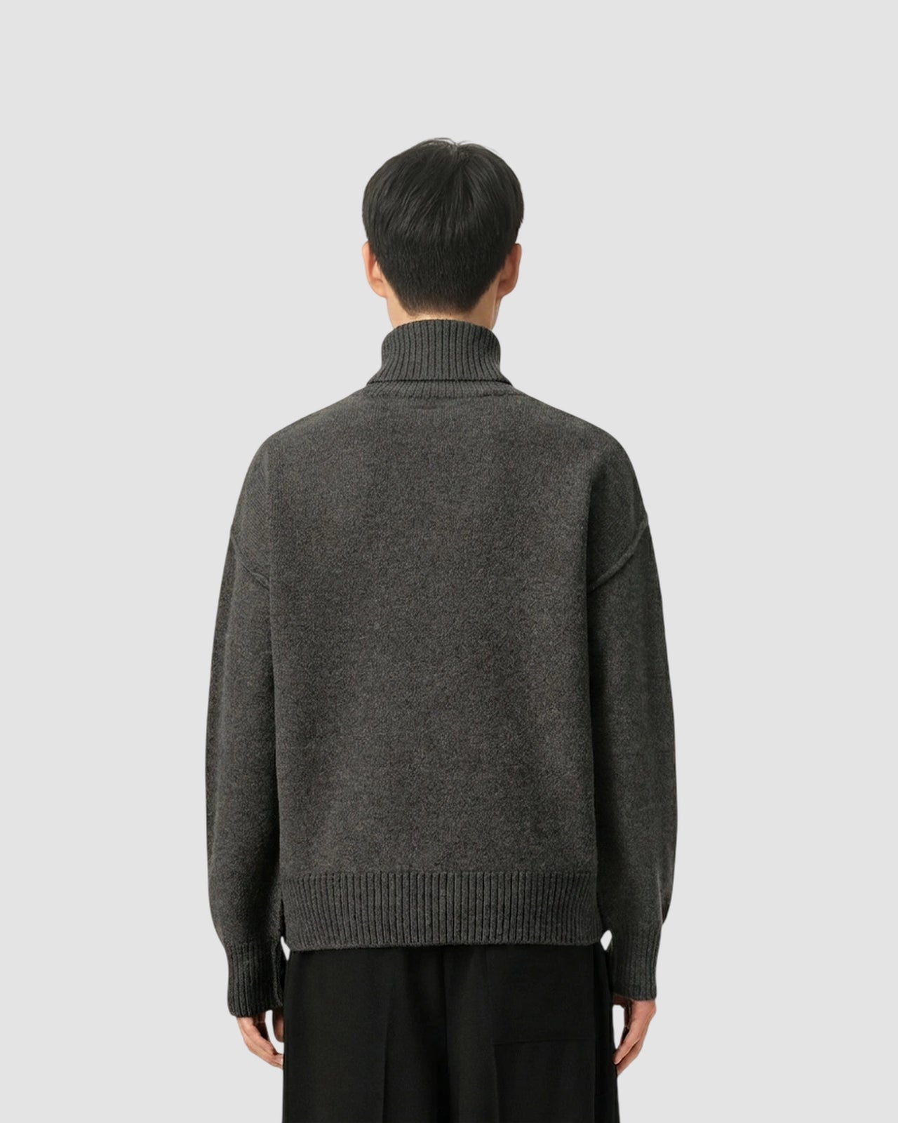 funnel neck sweater with contrasted ami de coeur   ami   heather grey red 4