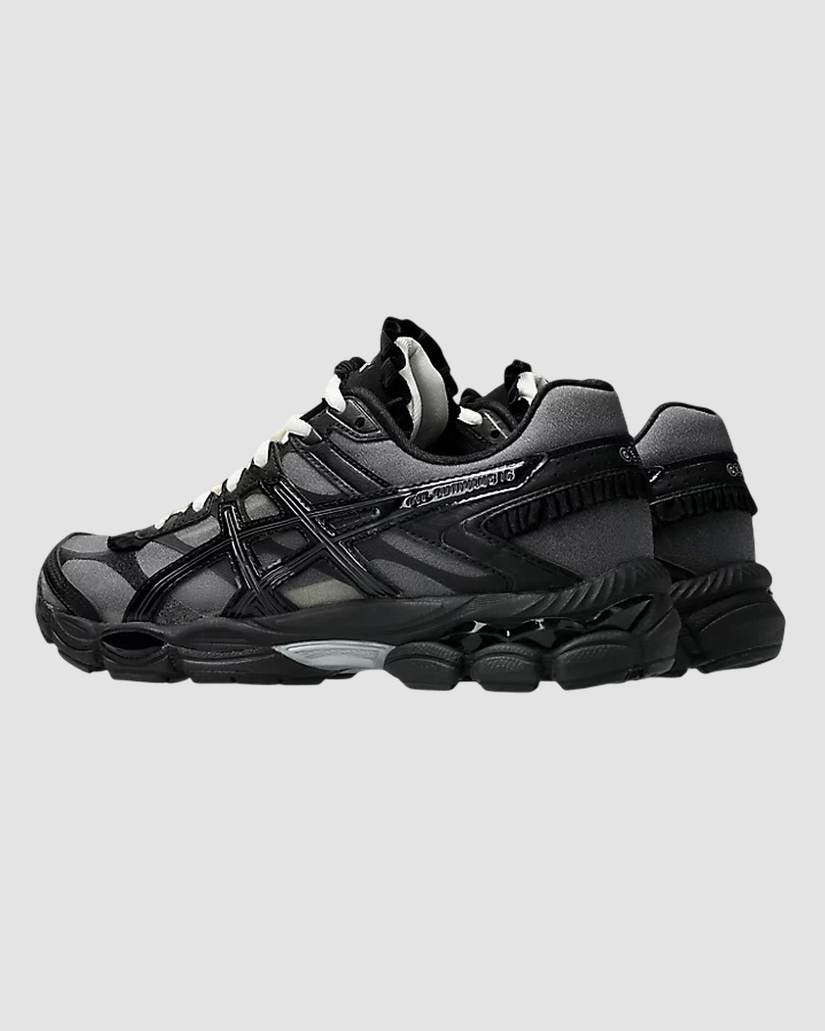 gel cumulus 16   asics   black black 4
