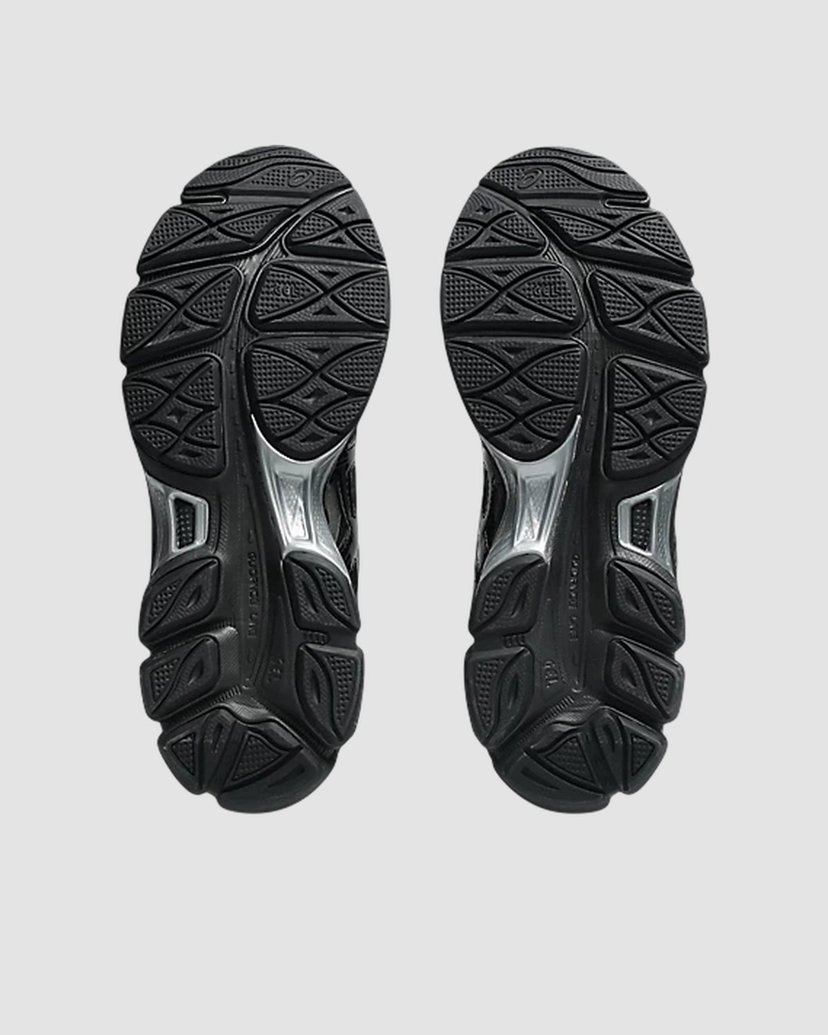 gel cumulus 16   asics   black black 7