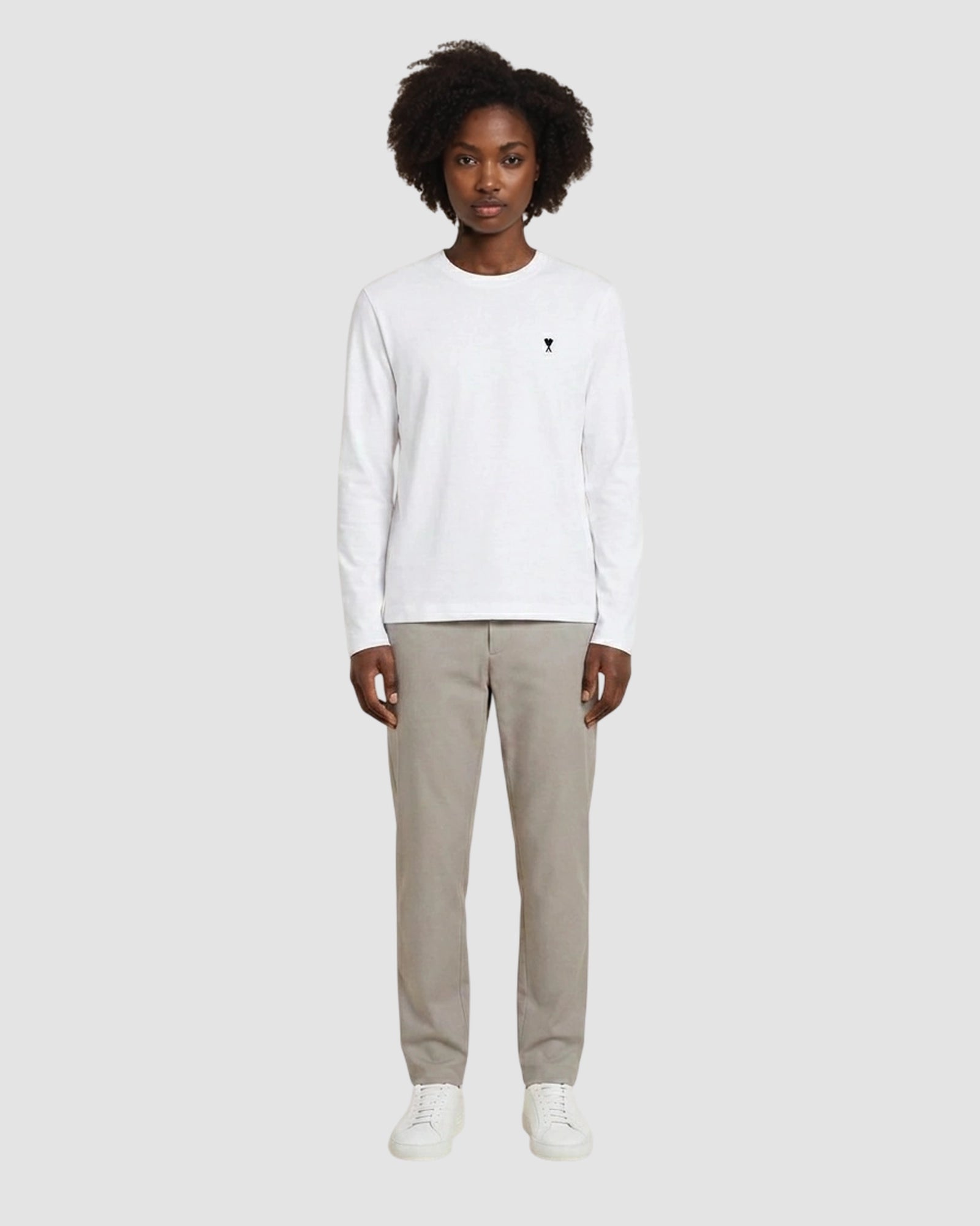 longlseeves tshirt with contrasted ami de coeur   ami   white black 7