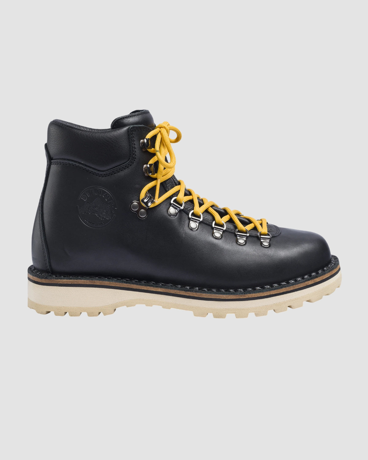 roccia vet black full grain   diemme   black 1