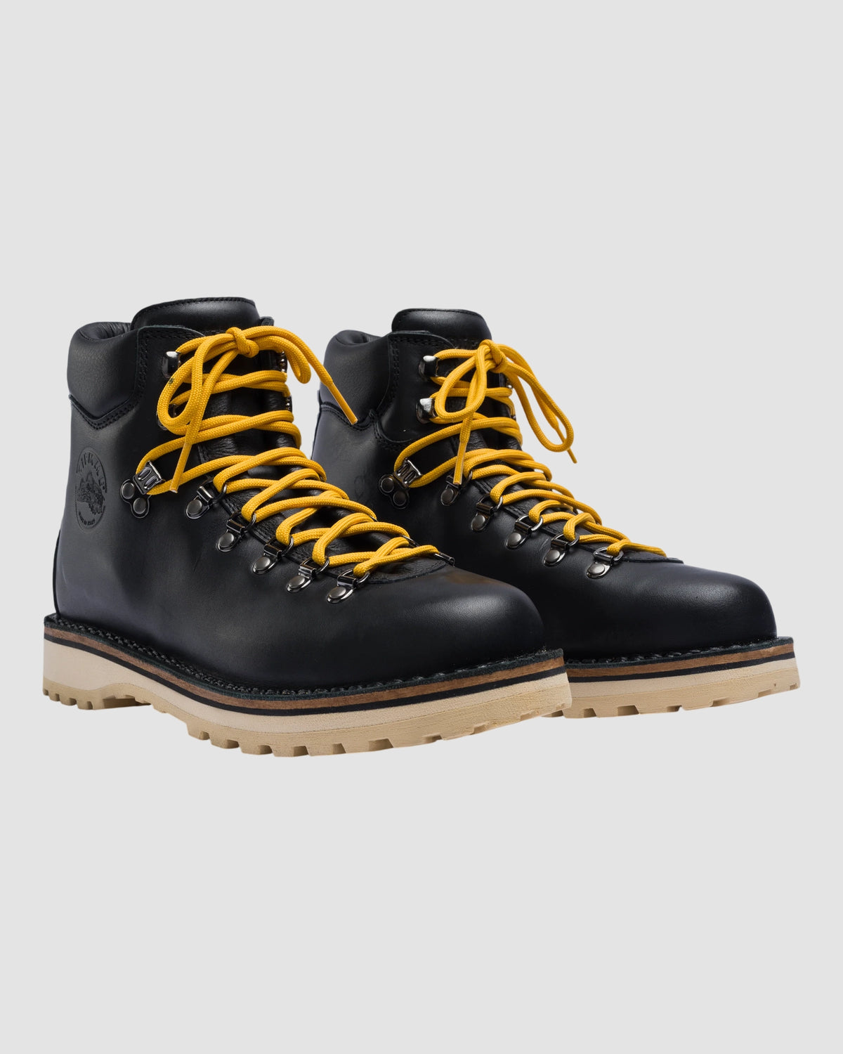 roccia vet black full grain   diemme   black 3