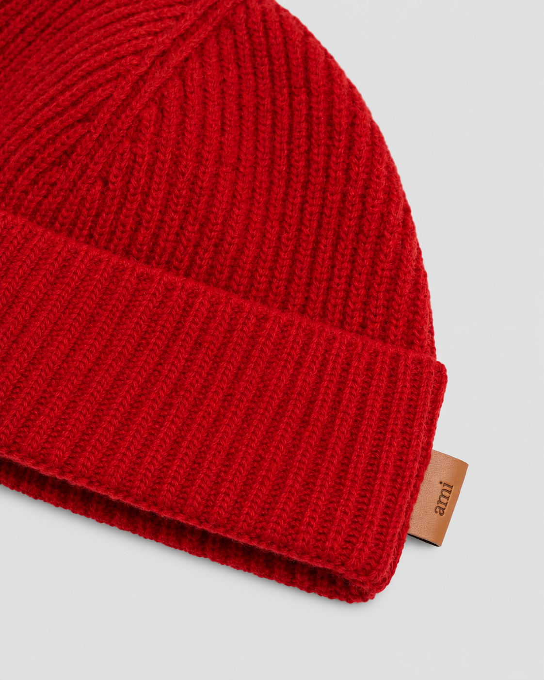 sailor beanie   ami   ruby red 2