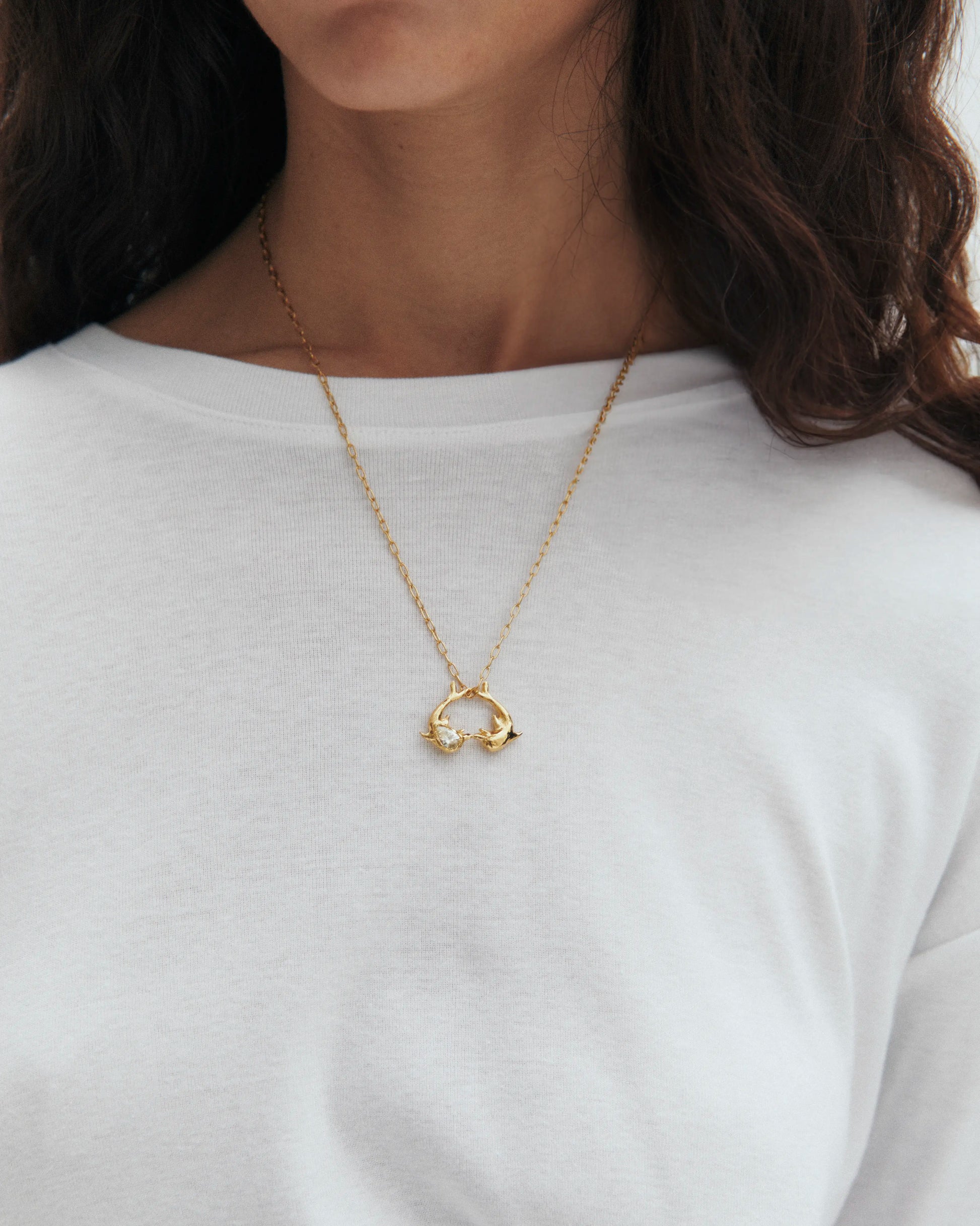 simuero 26 delfina los delfines necklace gold ecom 01