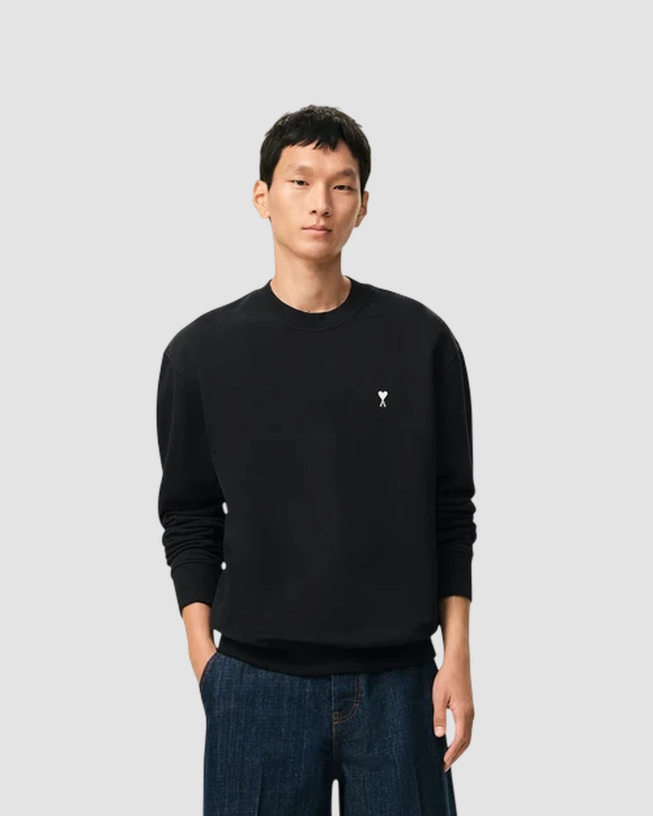 sweatshirt with contrasted ami de coeur   black white cream 2